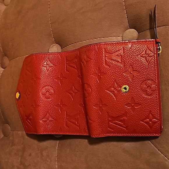 Authentic Louis Vuitton Victorine Empreinte Trifold Leather Wallet - Picture 6 of 16